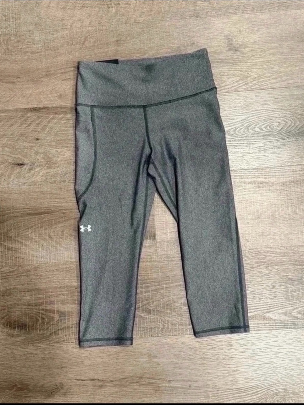 Under Armour Women's Gray High Rise Conpression Capri Leggings